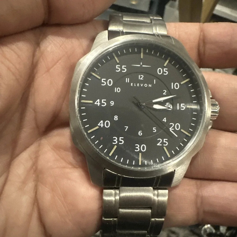 Elevon new battery